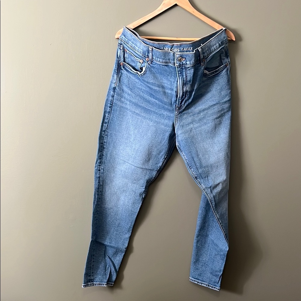 American Eagle 90’s skinny Jean